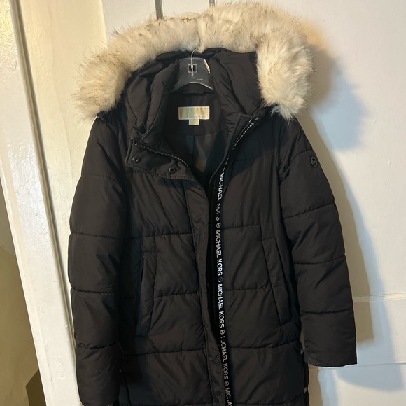 MICHAEL Michael Kors Jackets & Blazers - Michael Kors long winter jacket. So warm for the winter. Warmest jacket I own!